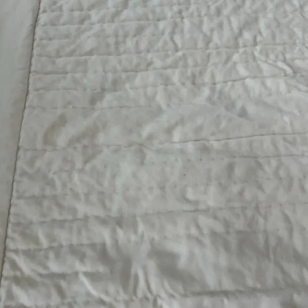 Pottery Barn Cream Velvet Channel Stitch Quilt 72